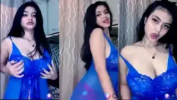 Joice Lingerie Biru Goyang Hot Video by TubeV