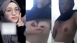 Ukhti Cantik Kacamata Pamer Toket Video by HQporner